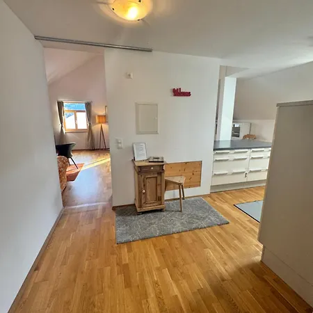 Premium - Grosszuegig & Zentral Wohnen Apartmán